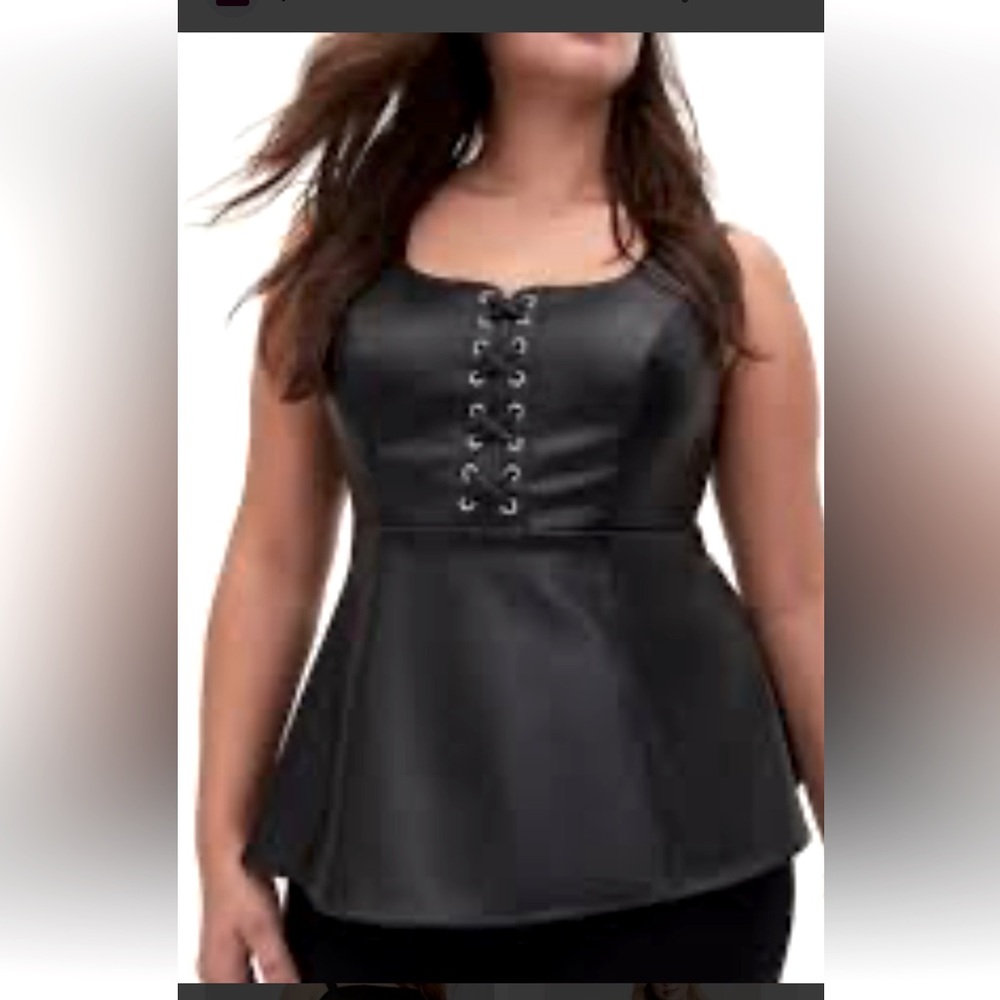 TORRID VEGAN LEATHER STRETCHY LACE UP PEPLUM BLACK TOP SIZE 4